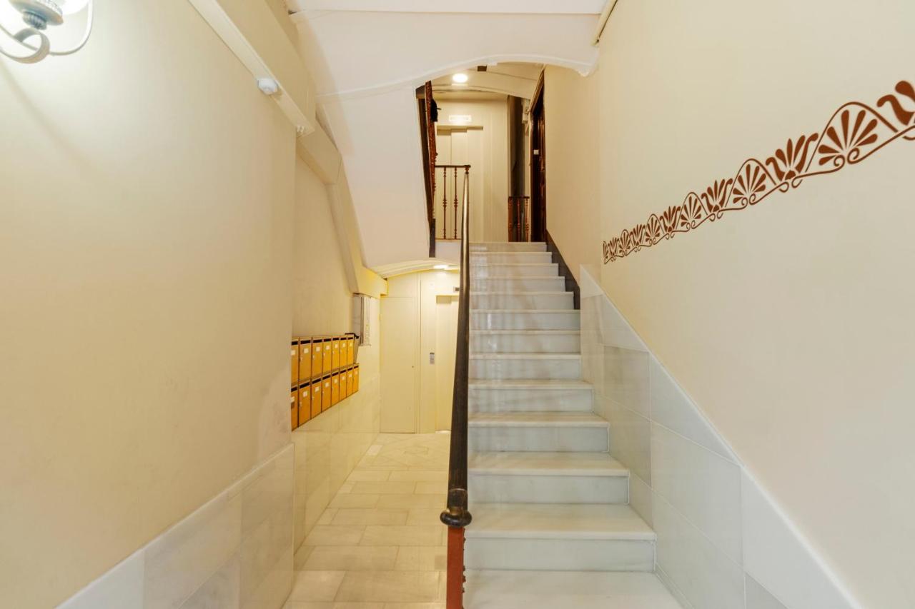 Flateli Poble Sec Daire Barselona Dış mekan fotoğraf